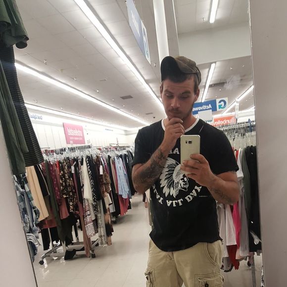 Meet your Posher, Bruce - Picture 1 of 1